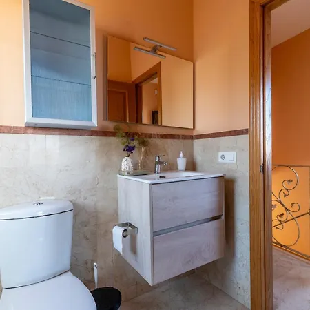 בית נופש Bellavista Aeropuerto Aguatona